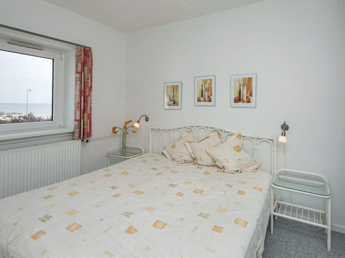 6 Person Holiday Home On A Holiday Park In Hejls Экстерьер фото